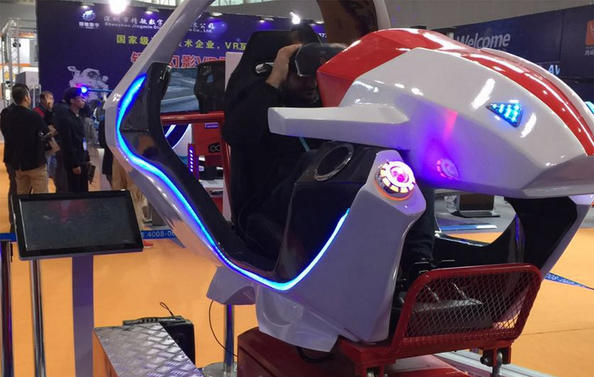 盘山动感影院VR飞行赛车