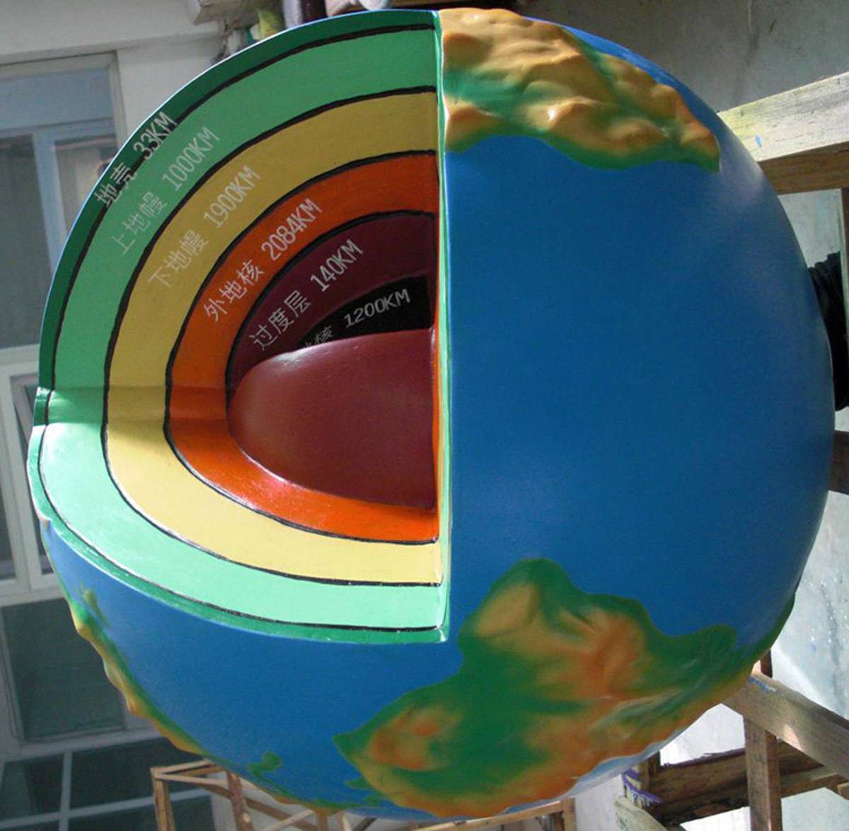 北塔动感影院地球内部模型