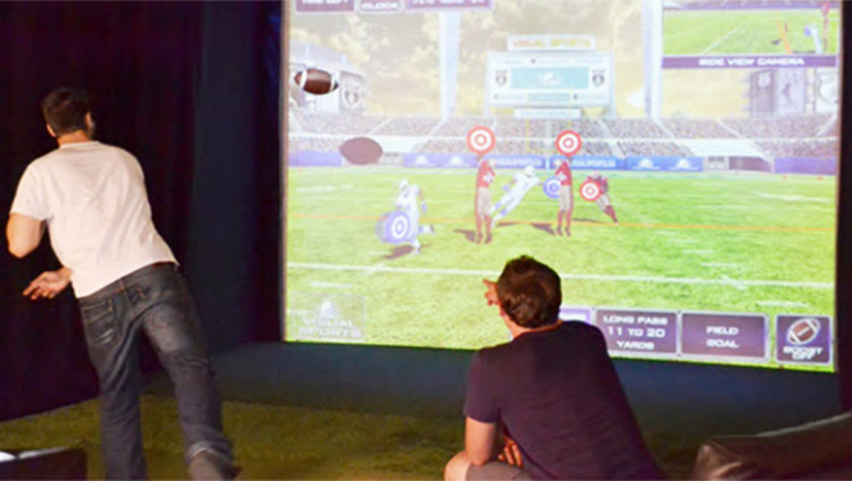 渝水动感影院虚拟橄榄球挑战赛体验